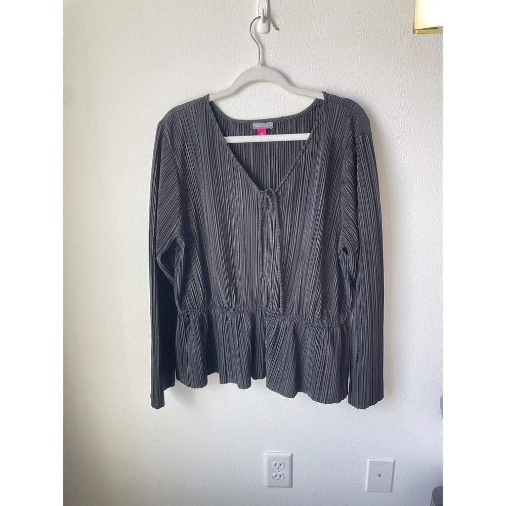 Plisse pleated peplum top XL Vince Camuto black tie front blouse